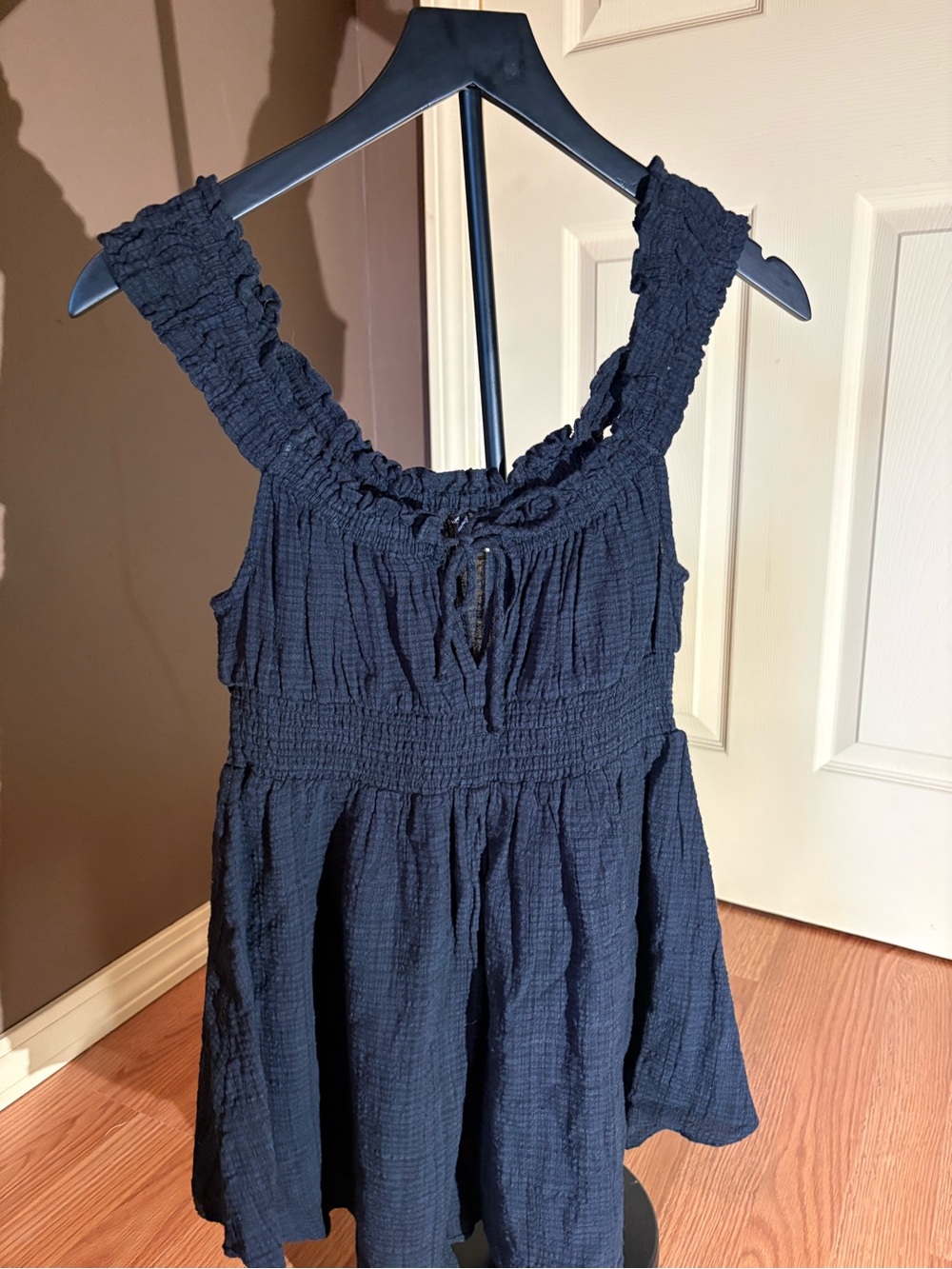 Urban Outfitters Black Smocked Tank top Size Small NWOT - Picture 6 of 8